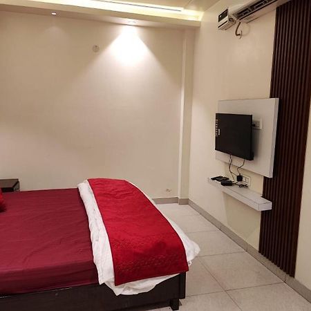 Sun Moon Residency And Apartments, Hotels In Rohini Dillí Exteriér fotografie